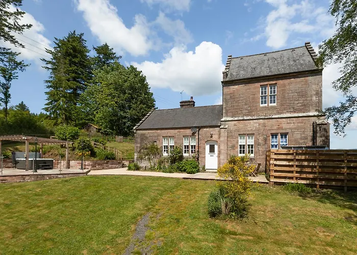 Laundry Cottage: Drumlanrig Castle